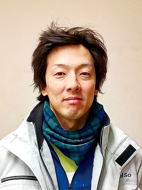 徳井靖